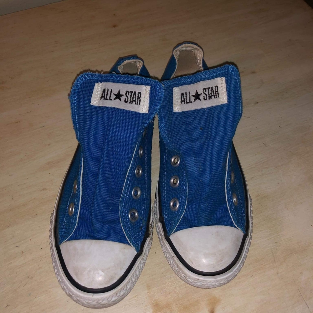 Sneakers - Picture 2 of 4